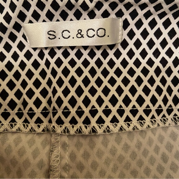 S.C.& CO black and white patterned dress shorts. - Picture 3 of 6